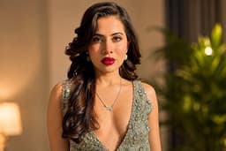 Uorfi Javed