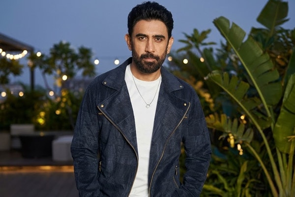 Amit Sadh, photograph 1